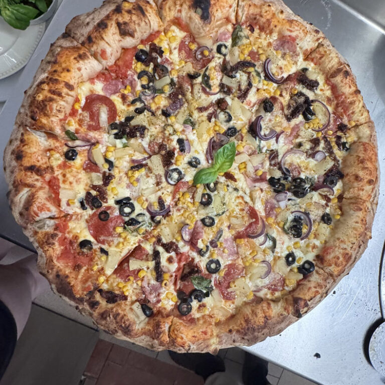 Weekendowa pizza pod kogutem (95)