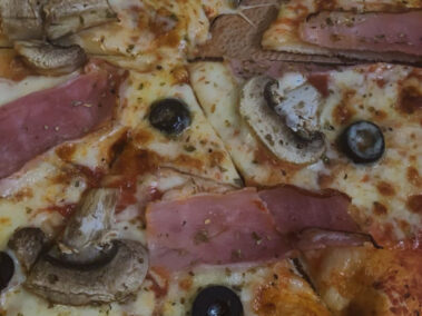 Weekendowa pizza pod kogutem (98)