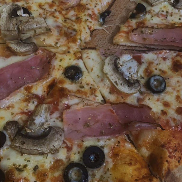 Weekendowa pizza pod kogutem (98)